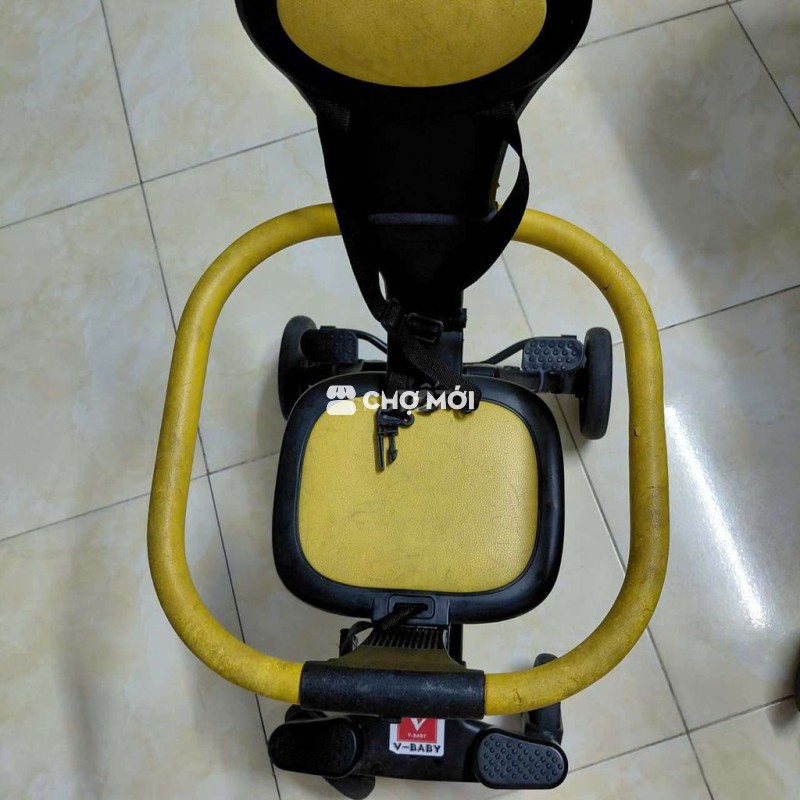 Xe đẩy em bé V-Baby Vàng Đen