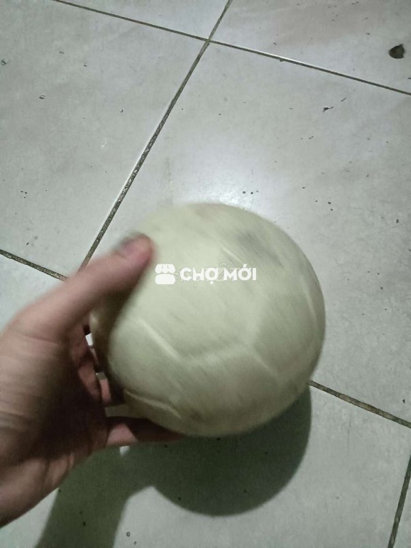 Bóng đá trẻ em màu trắng