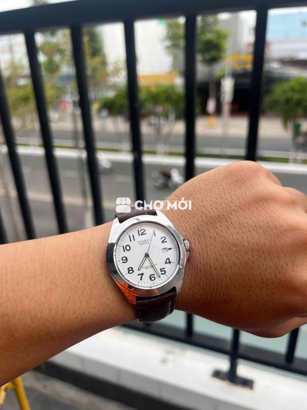 Đồng hồ Casio Edifice Nam Thép 42mm 95%