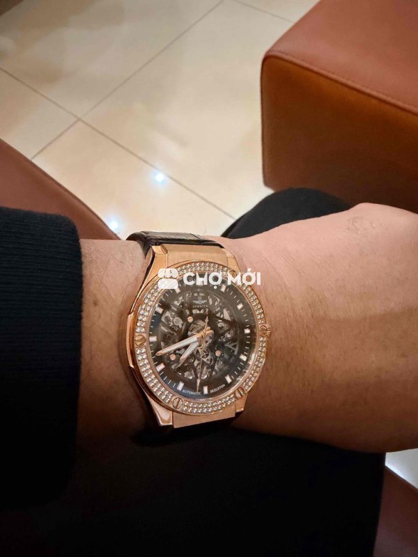 Đồng hồ Sapphire Skeleton Nam Mới 99%