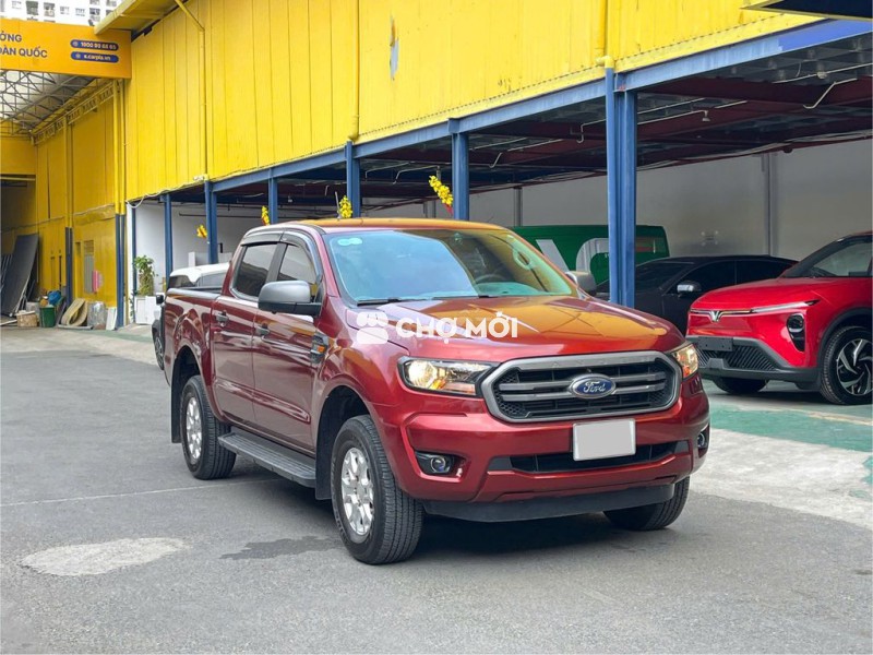 FORD RANGER XLS 2.2L 4X2AT 2020 XE GIA ĐÌNH ĐI ÍT