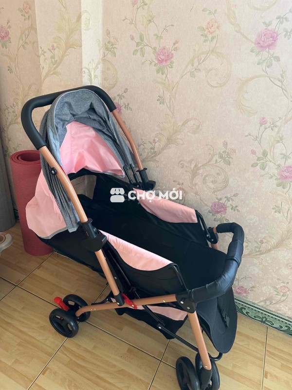 Xe đẩy trẻ em Mới 99,9%