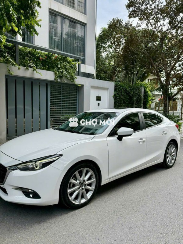 Mazda3 Facelift Premium 2.0 Full Option cuối 2018