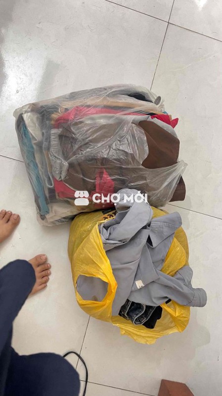Quần áo nam nữ đã qua sử dụng