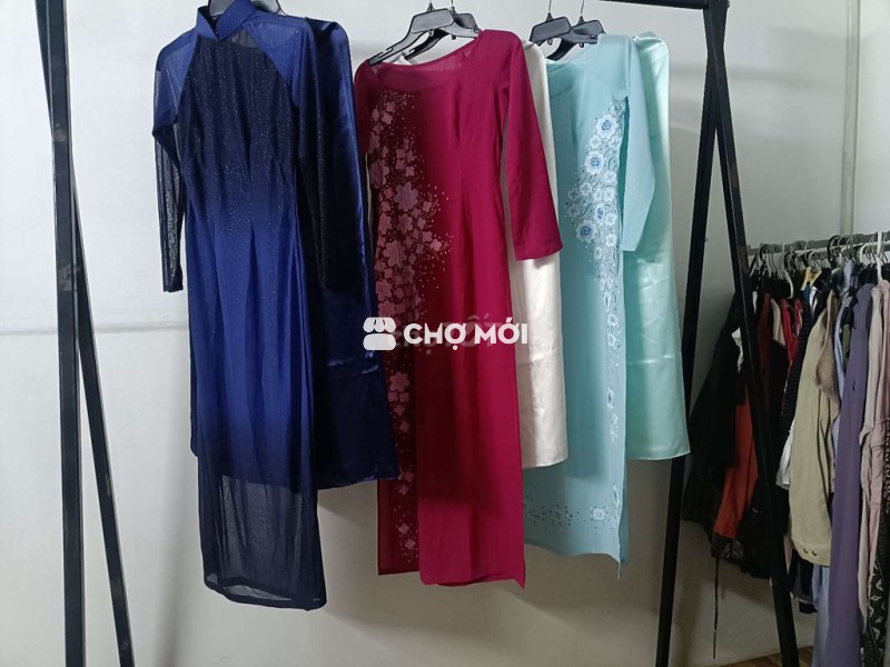 Áo dài nữ lụa vẽ tay thiết kế 56kg trở xuống