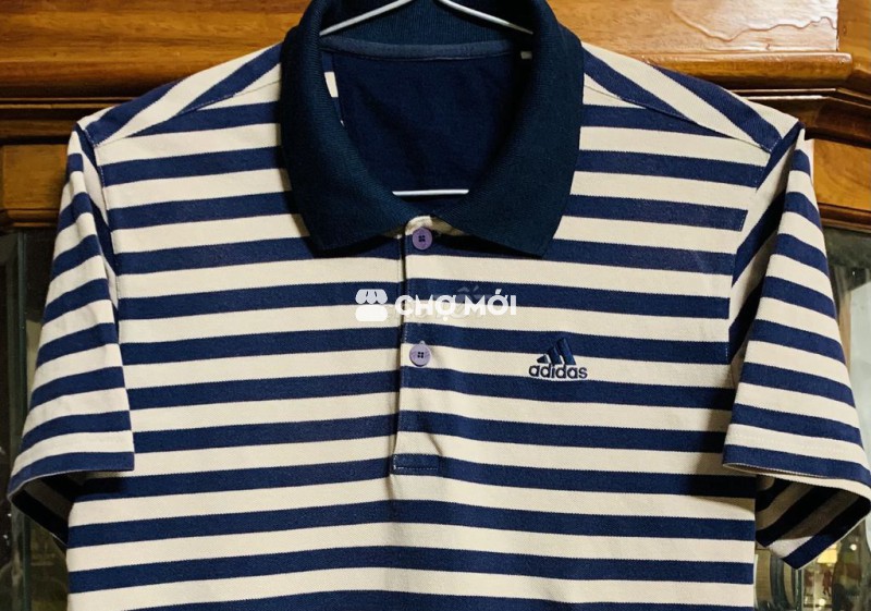 Áo thun polo Adidas chính hãng 100%. Size M.