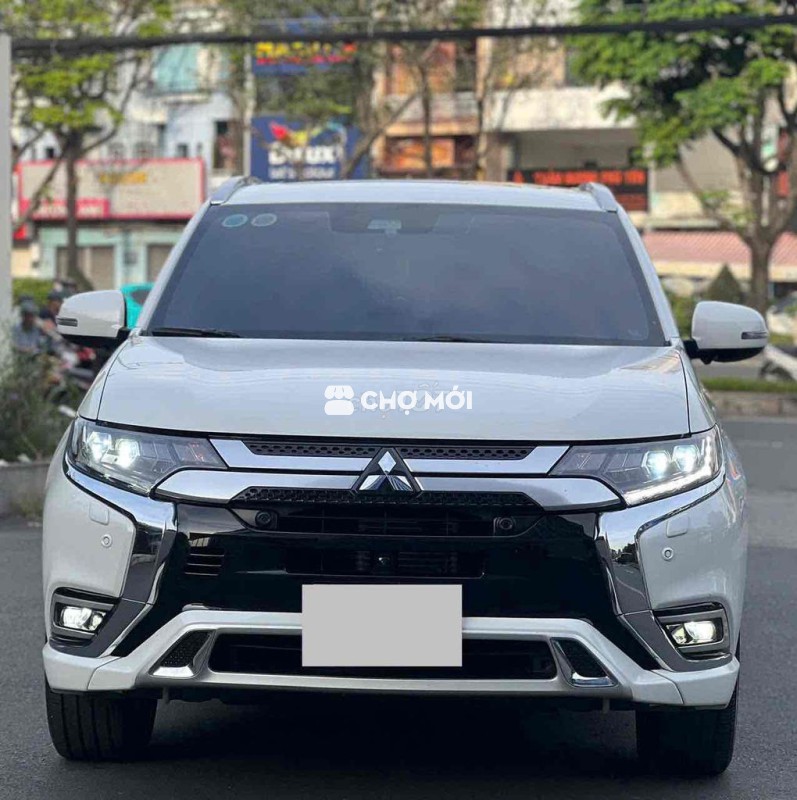 Mitsubishi Outlander 2023 Premium TRẮNG MỚI ĐẸP,