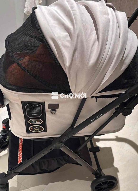 Xe đẩy em bé Fikago Trắng kem