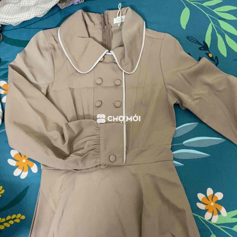 Đầm nữ dài tay màu Be