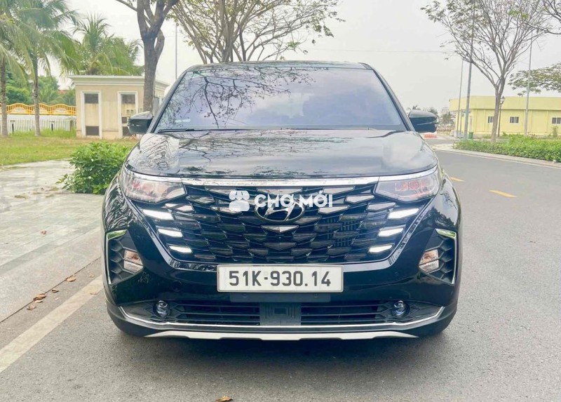 HYUNDAI CUSTIN 2023 MÁY XĂNG BẢN CAO CẤP 16.000KM