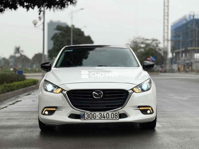 Mazda Mazda3 2019 1.5AT Trắng quá đẹp, cực chất.