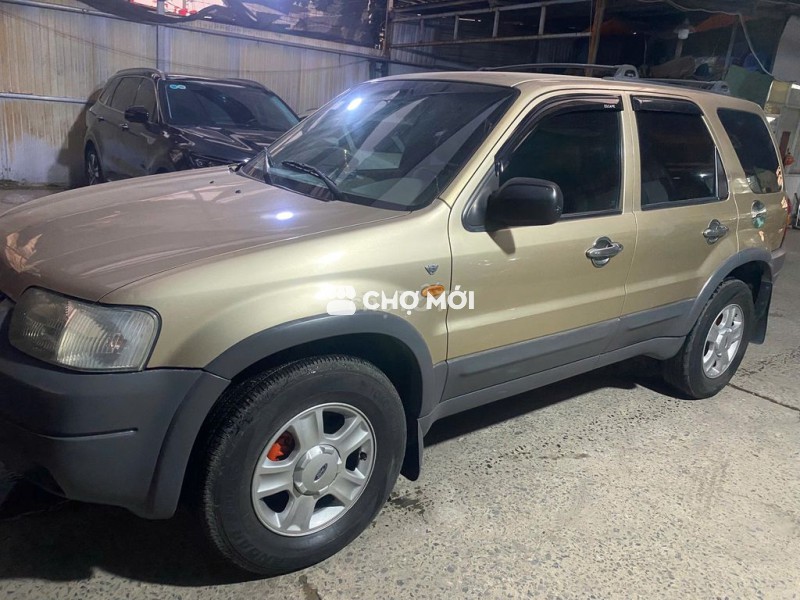 Ford Escape XLT Vàng cát 2002
