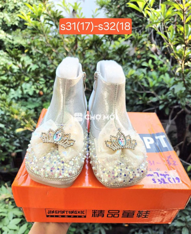 giày bốt cho bé SALE SALE