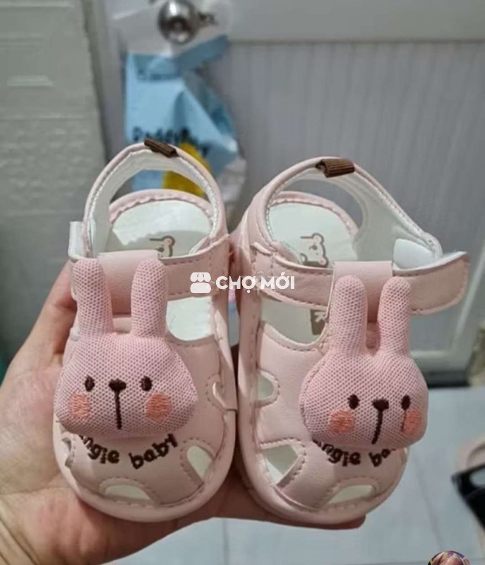 Giày sandal bé gái da hồng size 20