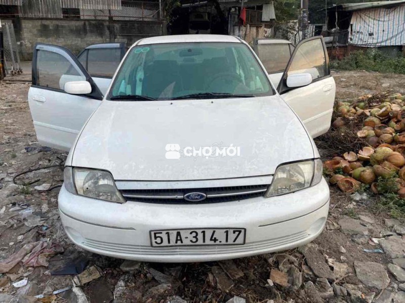 Ford Laser màu  san xuất 2001  số san