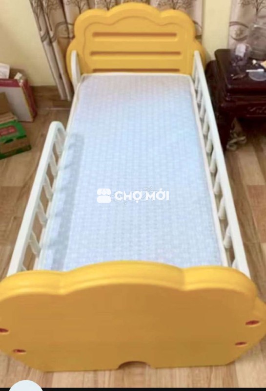 Giường trẻ em nhựa-sắt mới 100%