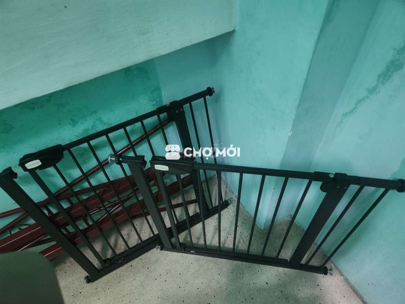 Thanh chắn cửa kim loại Đen 75-84cm