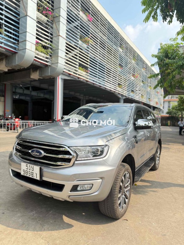 Everest 2020 2.0l Titanium, 51.000km chuẩn.