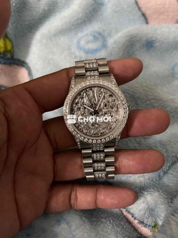 Đồng hồ đeo tay nam kim loại bạc