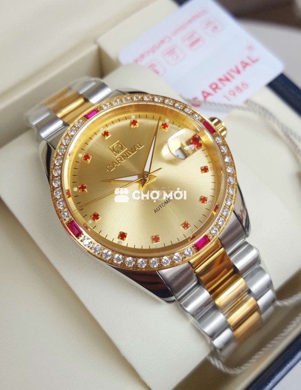 Đồng Hồ Cơ Carnival Ánh Kim Bọc Vàng Đính Đá Ruby