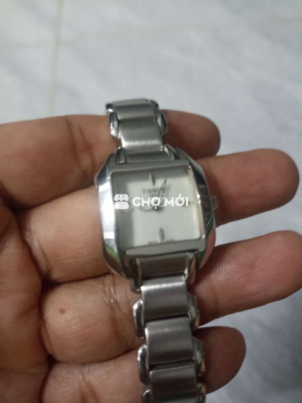 Đồng hồ Tissot T-Wave Nữ Bạc