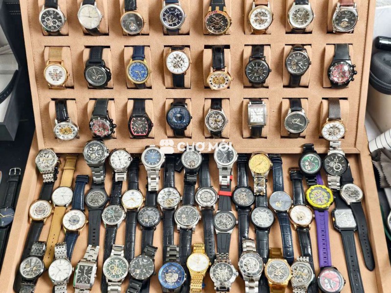 Đồng hồ đeo tay Kim loại Dây da