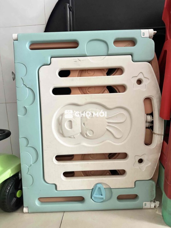 Quây cũi trẻ em Nhựa gấp gọn 155 x 155cm