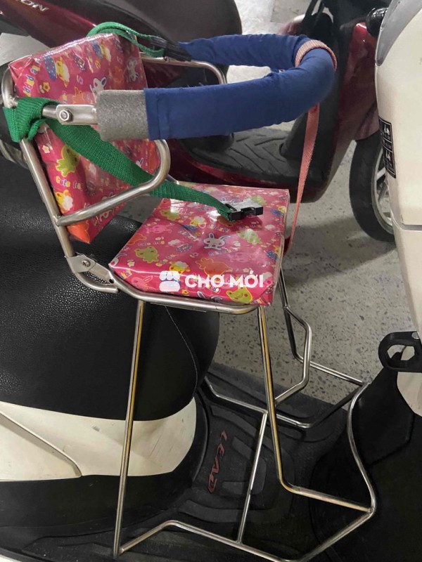 Ghế ngồi xe máy trẻ em
