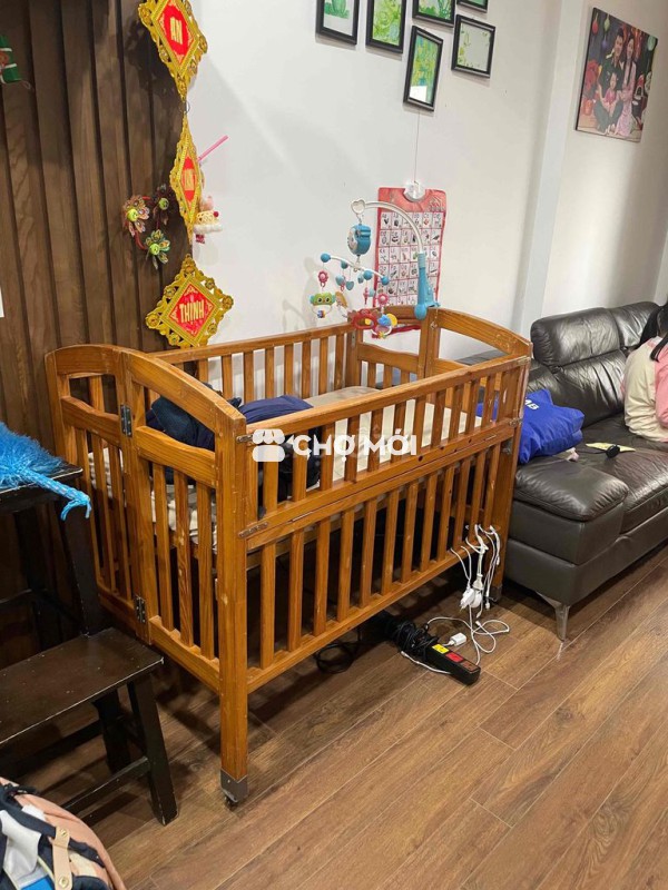 Cũi trẻ em gỗ thịt Nâu gỗ