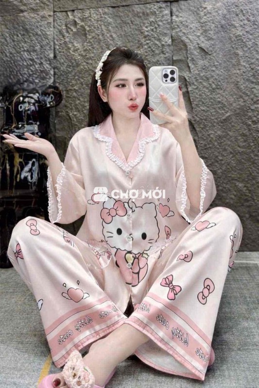 Đồ ngủ nữ lụa trẻ trung