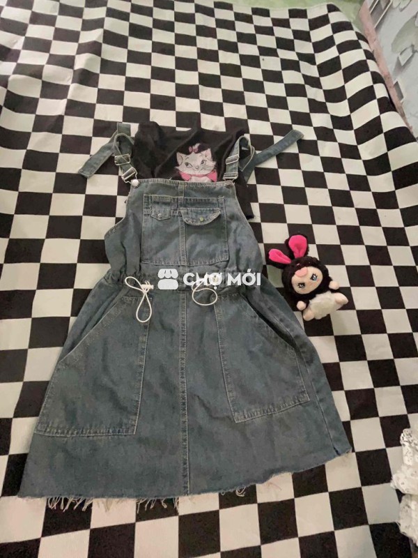 Váy yếm Jean nữ đã qua sử dụng