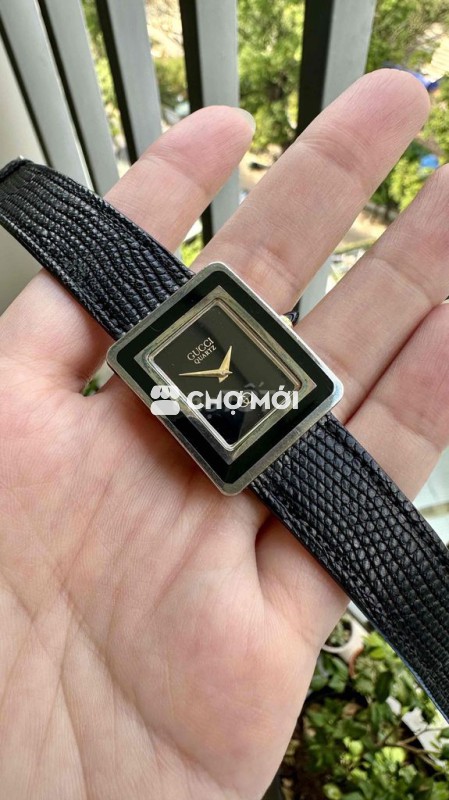 Đồng hồ Gucci Tank bạc đúc dây khoá zin