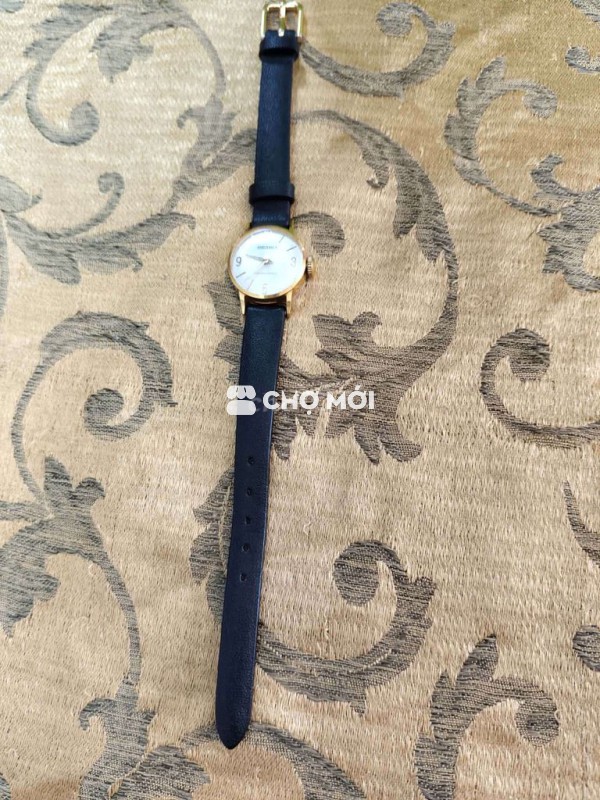 Đồng hồ Seiko nữ dây da đen