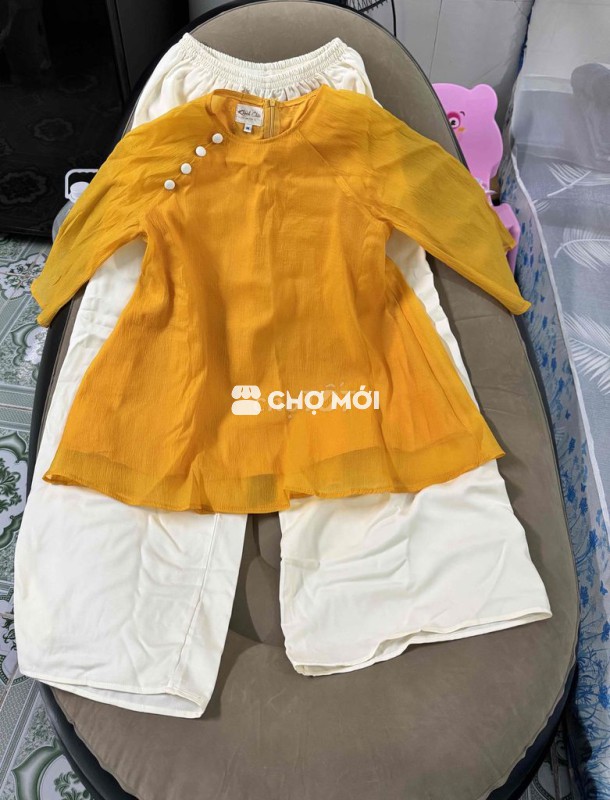 Đồ lam nữ tơ xốp size M (áo vàng quần kem)