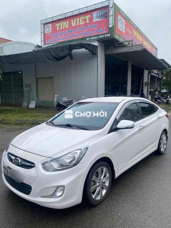 Hyundai Accent 2012 1.4 MT - 90000 km
