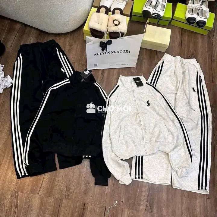 Bộ quần áo thể thao Nữ Nỉ