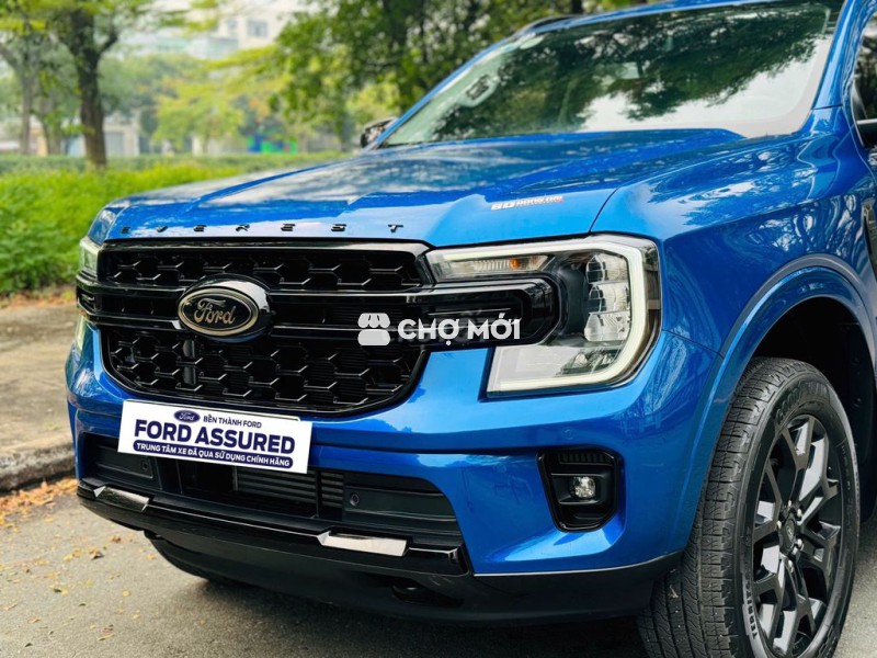 Ford Everest Sport 2022, bảo hành 2027, vay 75%