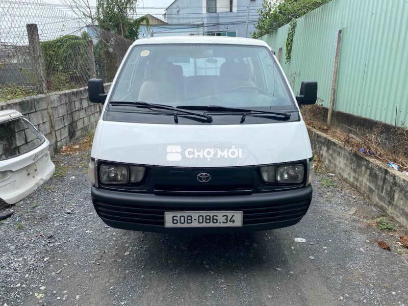 Cần bán xe Toyota 8 chỗ LITEACE hàng độc