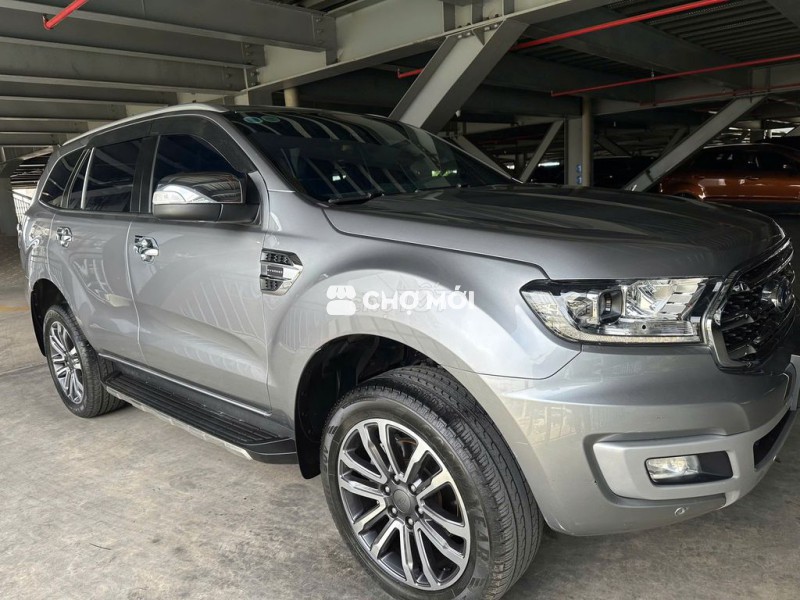 Ford Everest Titanium 2020, Màu Bạc rất hiếm xe