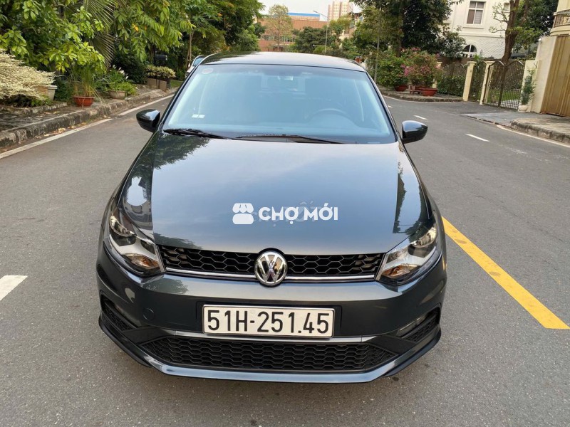 Bán xe Volkswagen Polo ít chạy sản xuất 2020
