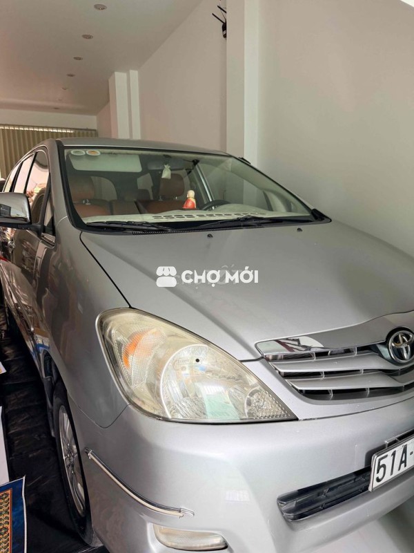 Toyota Innova 2010 G Bạc