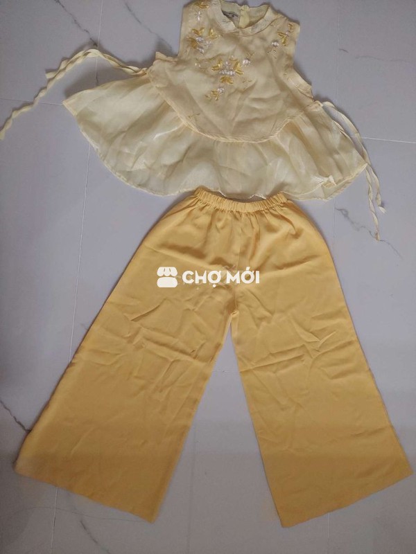 Bộ quần áo nữ vải voan