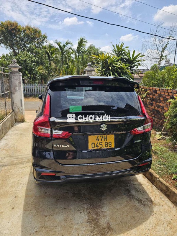 Suzuki Ertiga MT Hybrid đk 2024 3v7