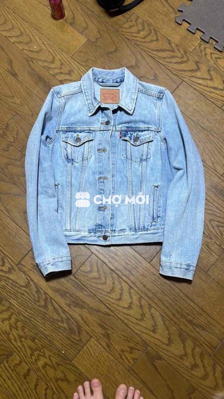 Áo khoác jean Levis Unisex size M