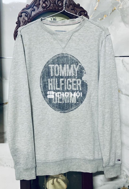 Áo Tommy Hilfiger chính hãng 100%. size M. Mới 98%