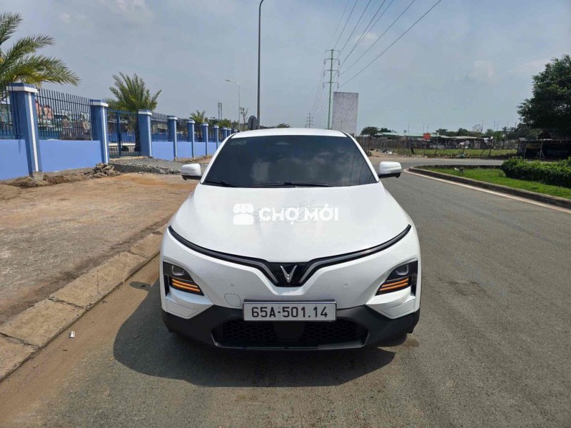 Siêu Lướt 300Km VinFast VF6 PLUS 2025 Trắng