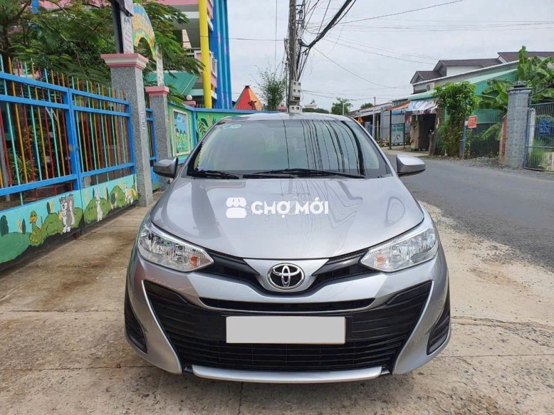Toyota Vios 2019 MT màu bạc