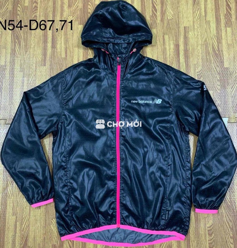 Khoác gió New Balance
