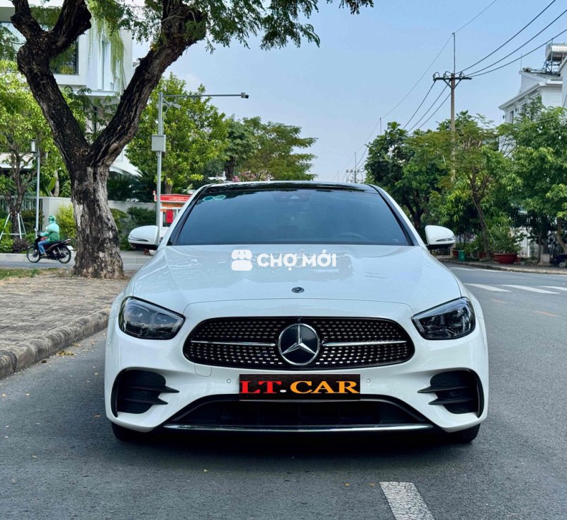 Mercedes-Benz E300 AMG 2021 Trắng