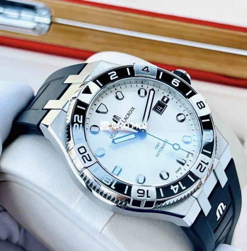 Đồng hồ Maurice Lacroix Aikon Venturer GMT Nam
